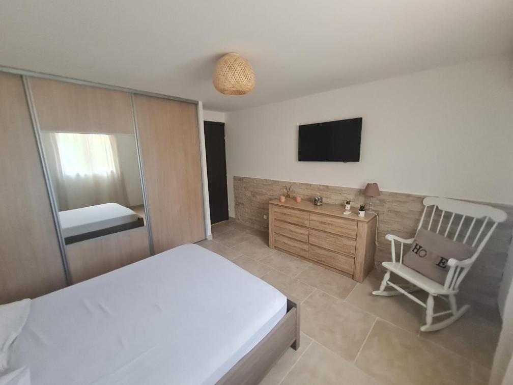 Appartement Vacances Zen Fréjus Eksteriør bilde